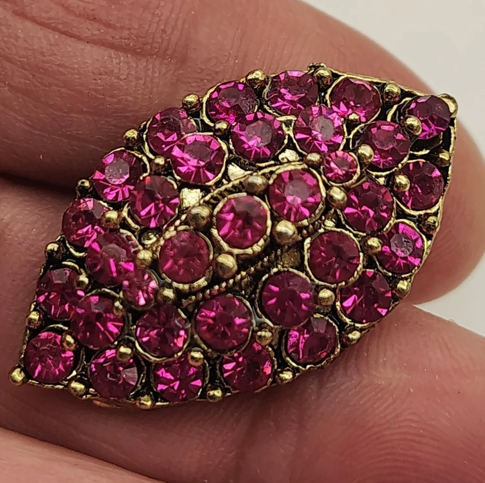 Radiant Fuchsia Crystal Leaf Pierced Earrings - Picture 5 of 15